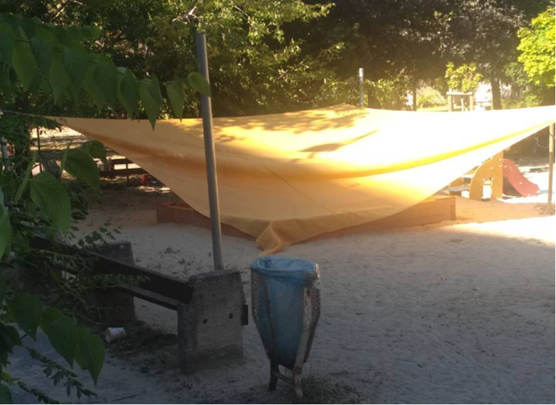 leszakadt napvitorla